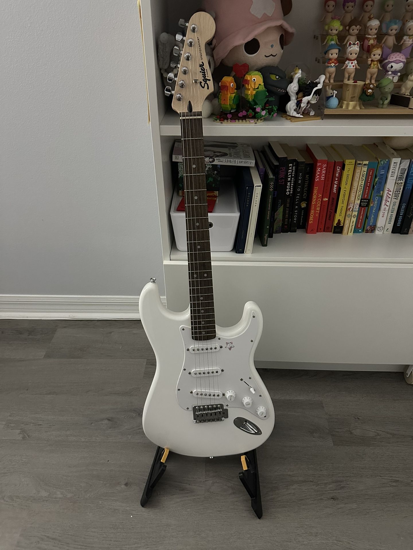squier guitar