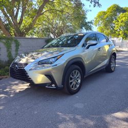 2018 LEXUS NX300