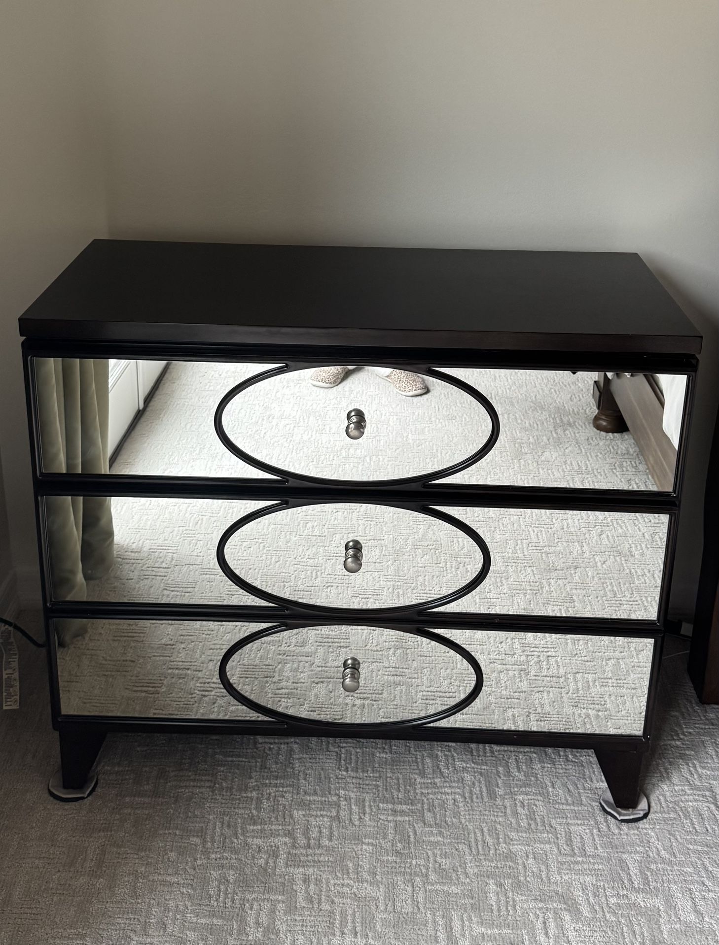Z Gallery Mirrored Nightstand/Dresser