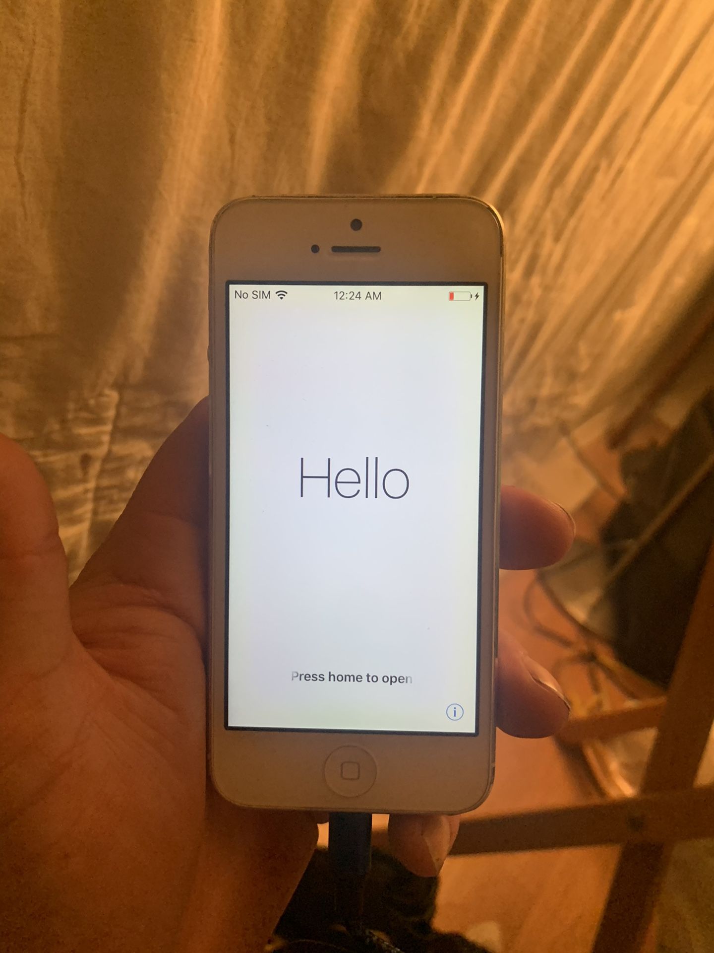 Apple iPhone 5 White Good Condition Factory Fresh Start Activation Lock Bypass???