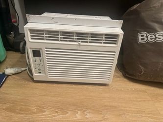 Window air conditioning unit AC ice cold