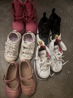 Girl Shoes 9c