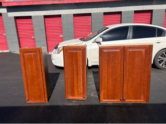 Uppers cabinets