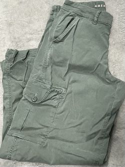 Women’s American Eagle Cargo Pants