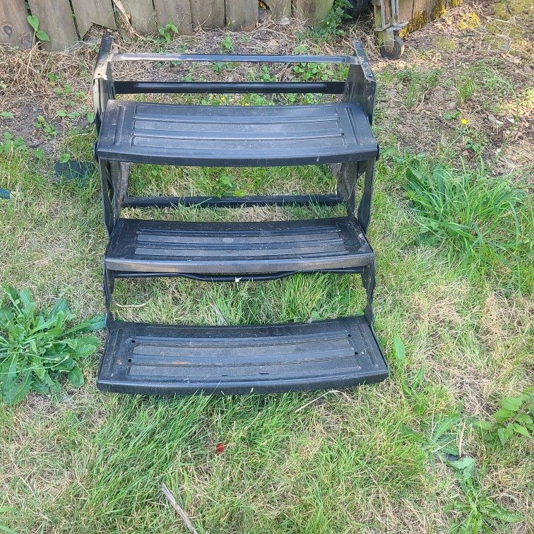 RV 3 Steps