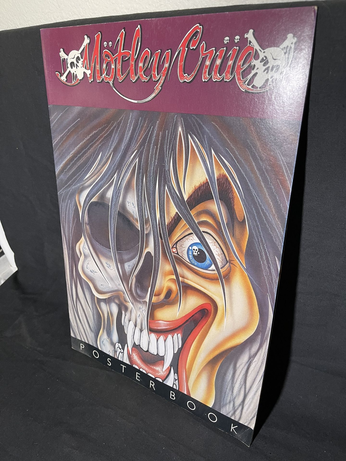 Motley Crue 1991 Poster Book