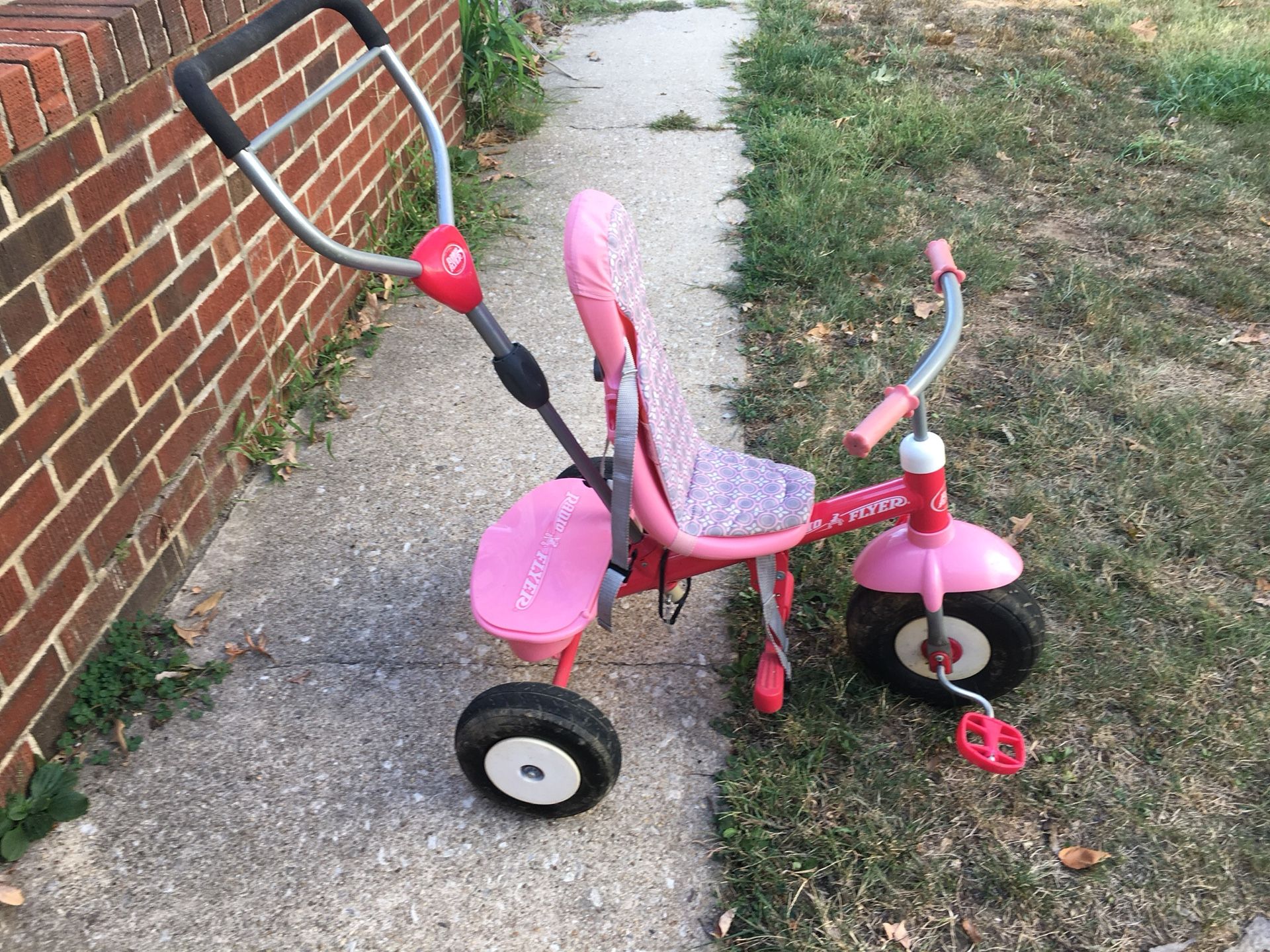 Radio flyer girls 4 in 1 stroll n trike