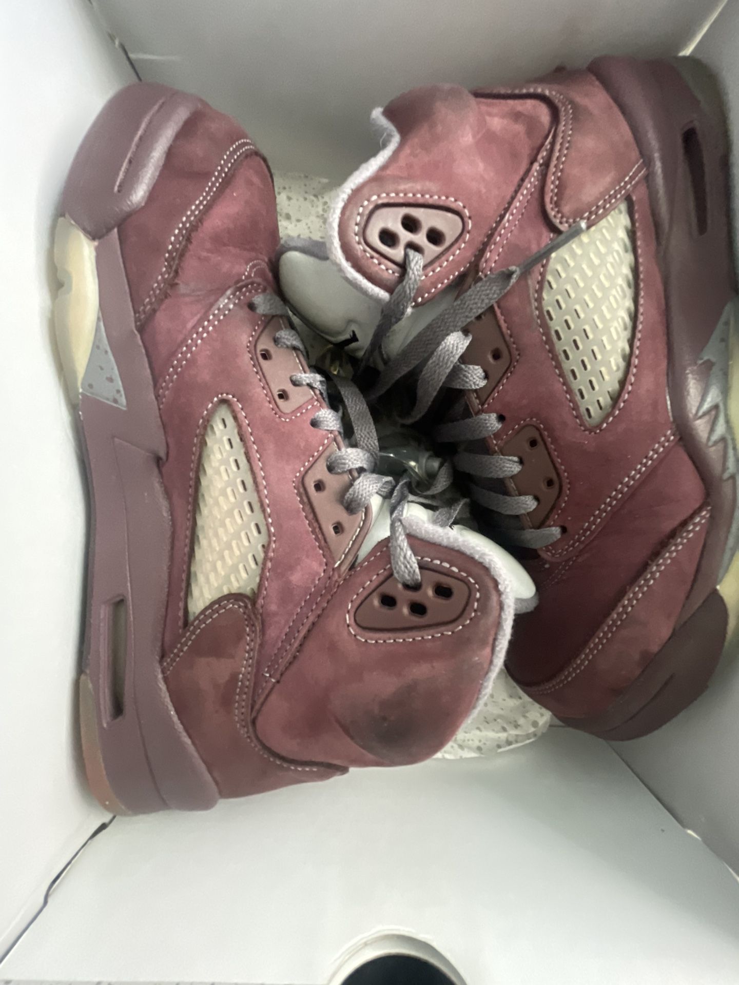 Jordan Retro 5 Burgundy