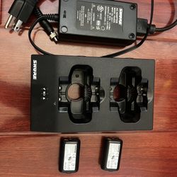Shure 2 bay Charger SBC200 And 2  Of SB900A Recharge Battery Bateries