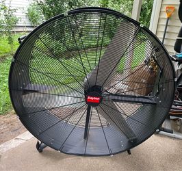 Used Dayton 45LW12 Light Dty Indstrl Fan 42" Blde Dia. 2spd
