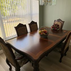 Dining Set