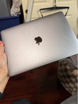 Apple MacBook Pro 13” 2016