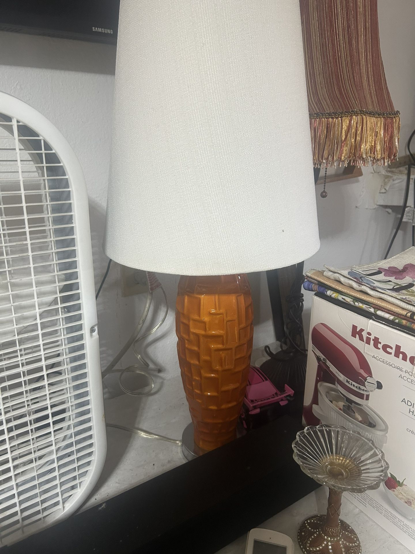 2 Lamps