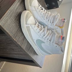Nike Blazer 77 Mid White Racer