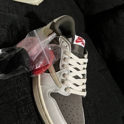 Travis Scott Reverse Mocha 1 Low