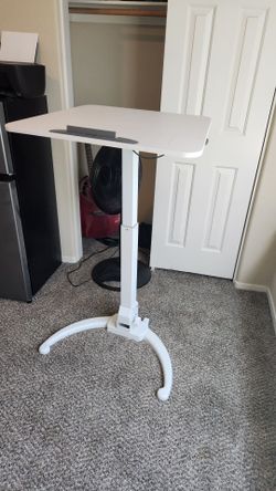 Desk/podium