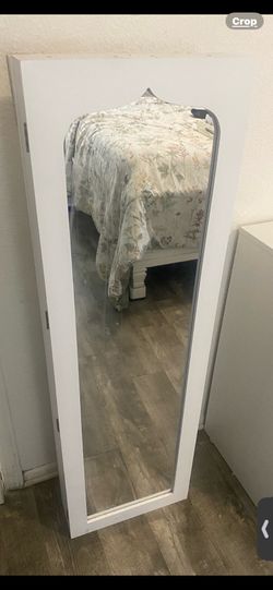 JEWERLY MIRROR