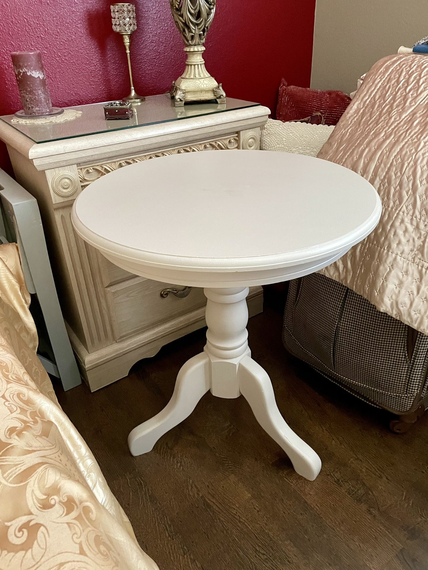 Round Table