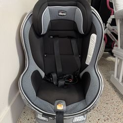 Car seat for children up to 65 pounds 