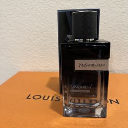 Yves Saint Laurent   Y Eau de Parfum