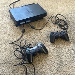Playstation 2 Fat black with 2 memory cards