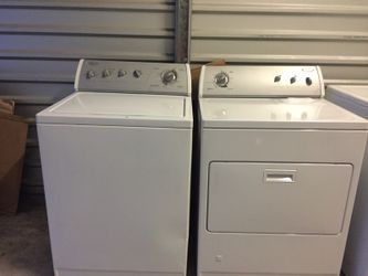 Whirlpool top load washer and gas dryer combo