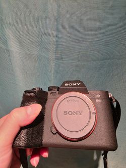 Sony a7 IV Mirrorless Camera