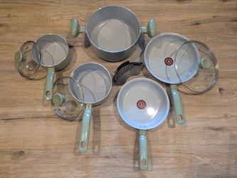T-fal Ceramic Cookware Set – Sage Green