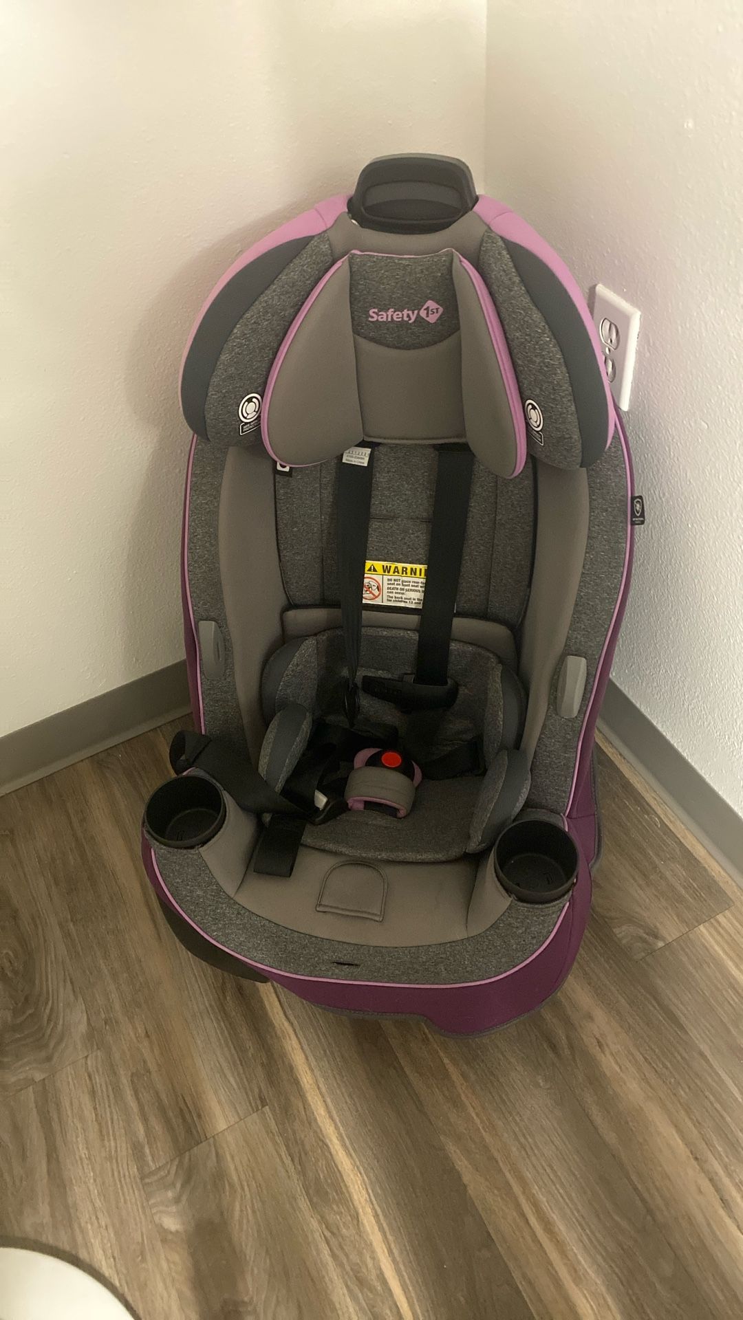 Safety 1st Grow and Go All-in-One Slim Convertible Car Seat, Rear Facing,