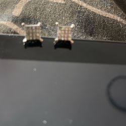 White Gold Diamond Earrings Screwback