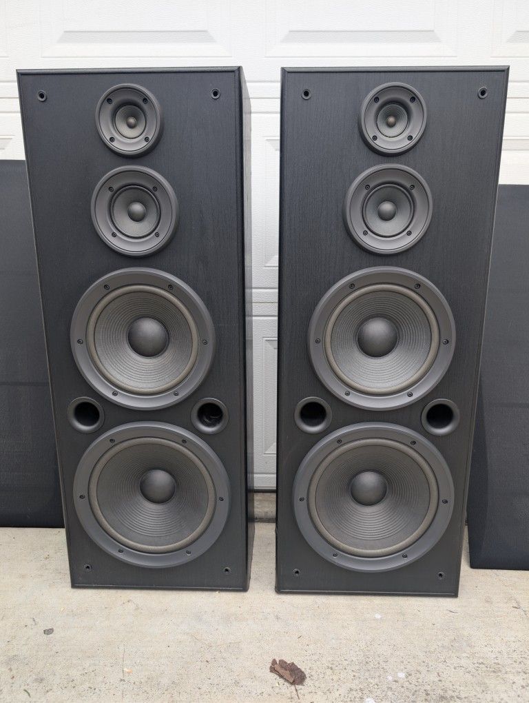 Pair Technics SB-A55 3-way Stereo Speakers