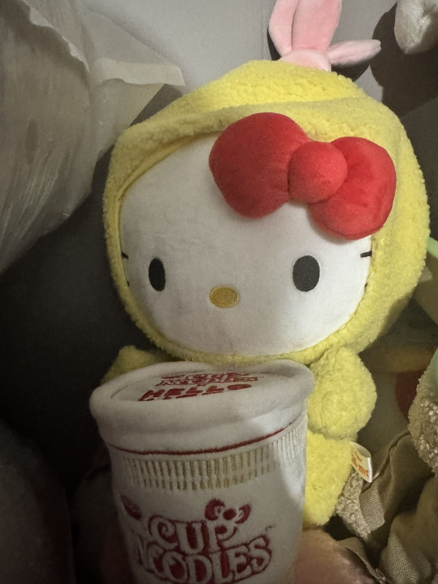 HELLO KITTY PLUSHIES
