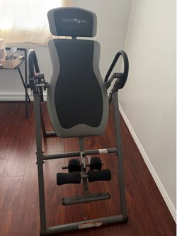 Innova inversion table