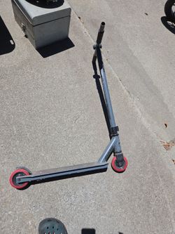 Trick scooter