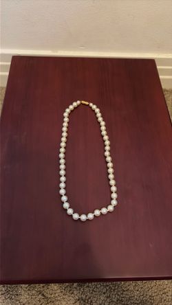 Classic Individually Knotted Pearl Strand Necklace with Gold Clasp
