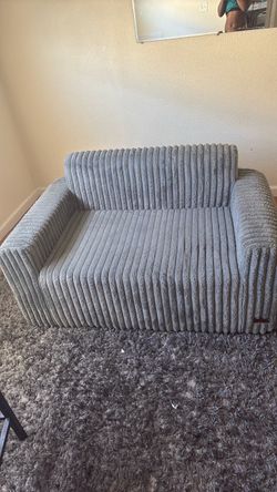 2 Memory foam couches READ DESCRIPTION