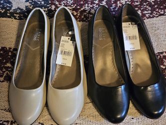 2 Pair Women's Dress shoes 