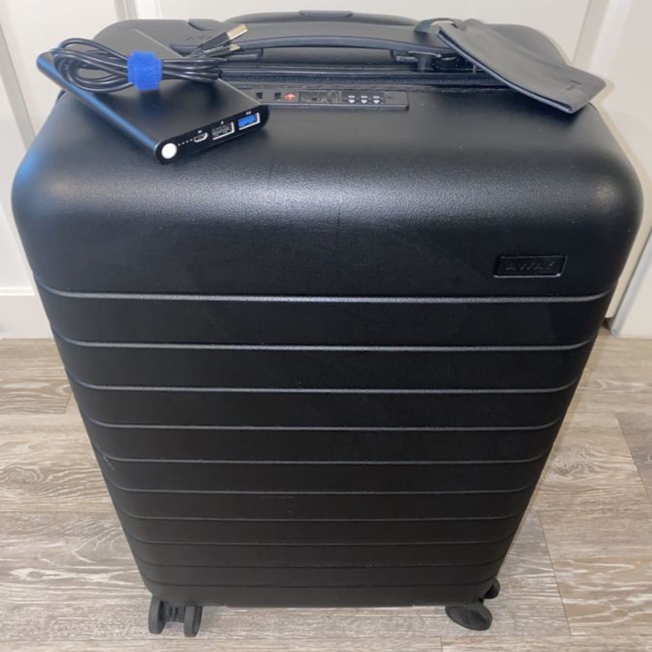 Away Luggage For Sale for Sale in Los Angeles, CA - OfferUp