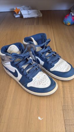Jordan Sneakers Blue & White / Good Condition