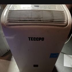 Dehumidifier 