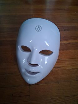 LED Light Therapy Face Mask