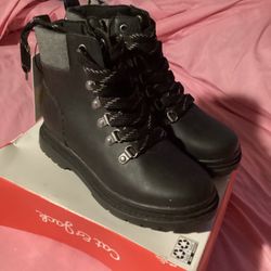Cat & Jack Black Boots Size 1 NEW with tags! 