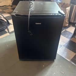 Working Mini Fridge 