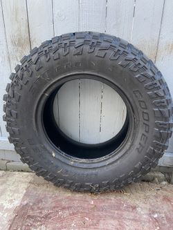 Cooper Discoverer STT Pro All-Season LT295/70R18 129/126
