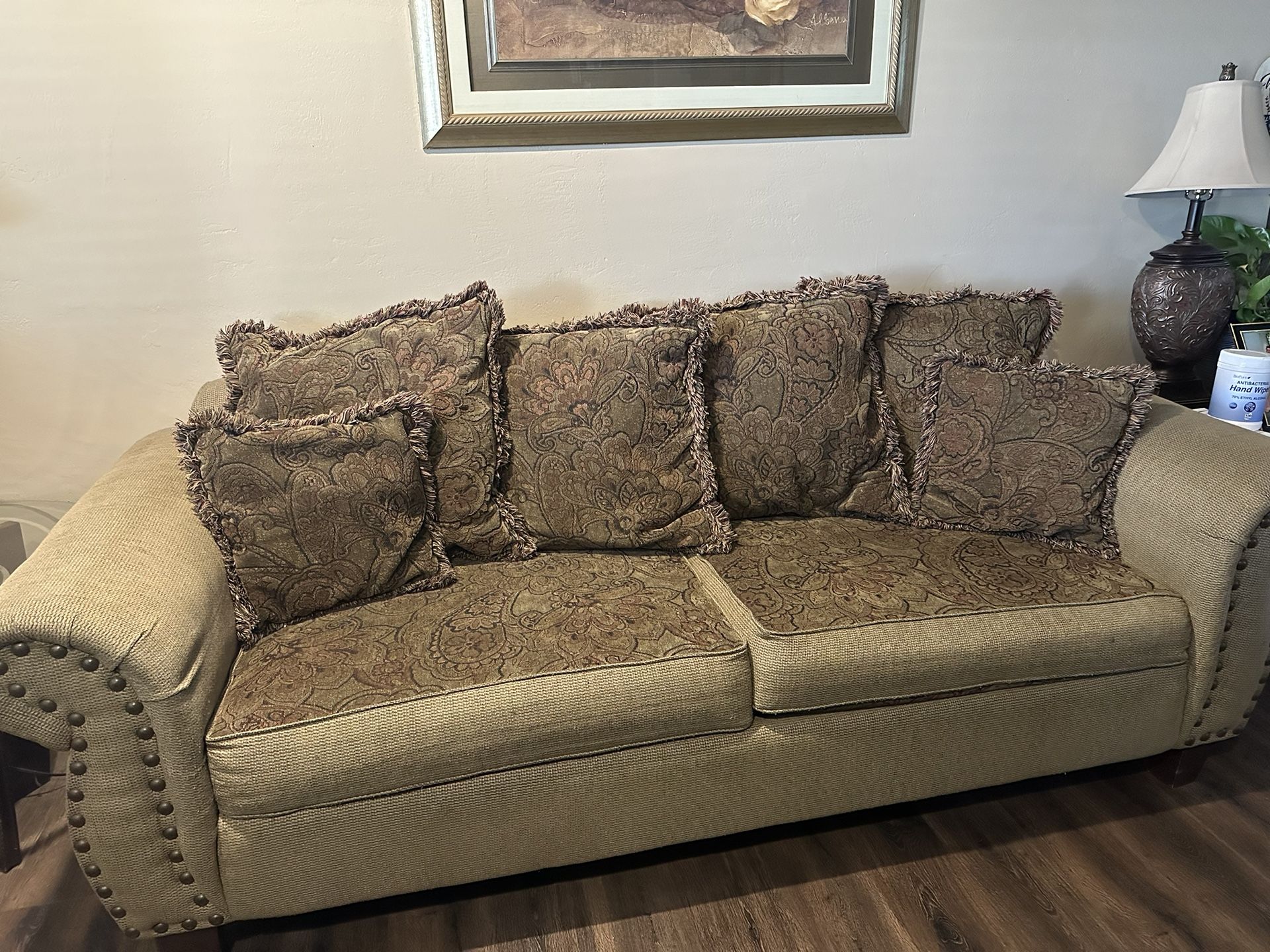 Coches And Coffee Table Set For Sale