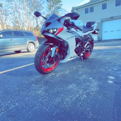 2025 Kawasaki Zx-6r abs