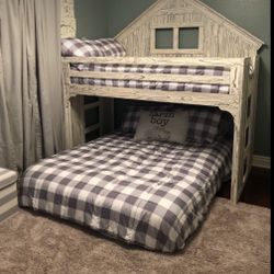 full / twin bed (mattresses included) 