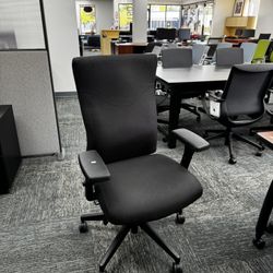 Ergonomic Task Chair 