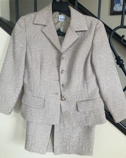Baige Women Suits Size 10