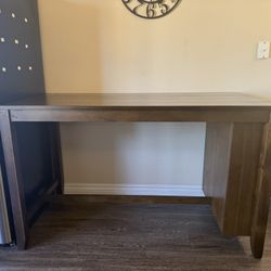 High Top Dinning Table / 4 Stools
